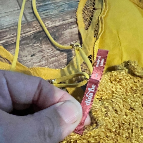 Padded mustard color pretty scrappy bralette - Picture 3 of 3